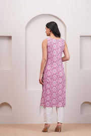 Mauve Printed Straight Sleeveless Kurta for Women