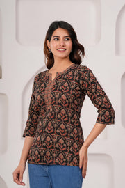 Women Black Printed Straight Tunic