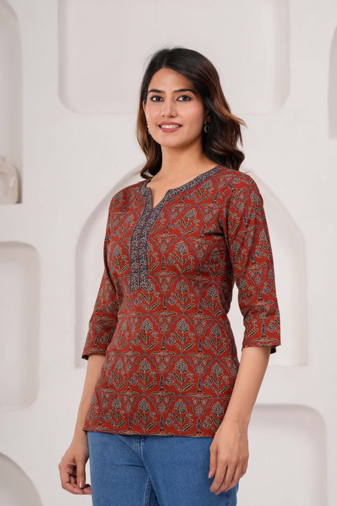Women Maroon Printed Straight Tunic