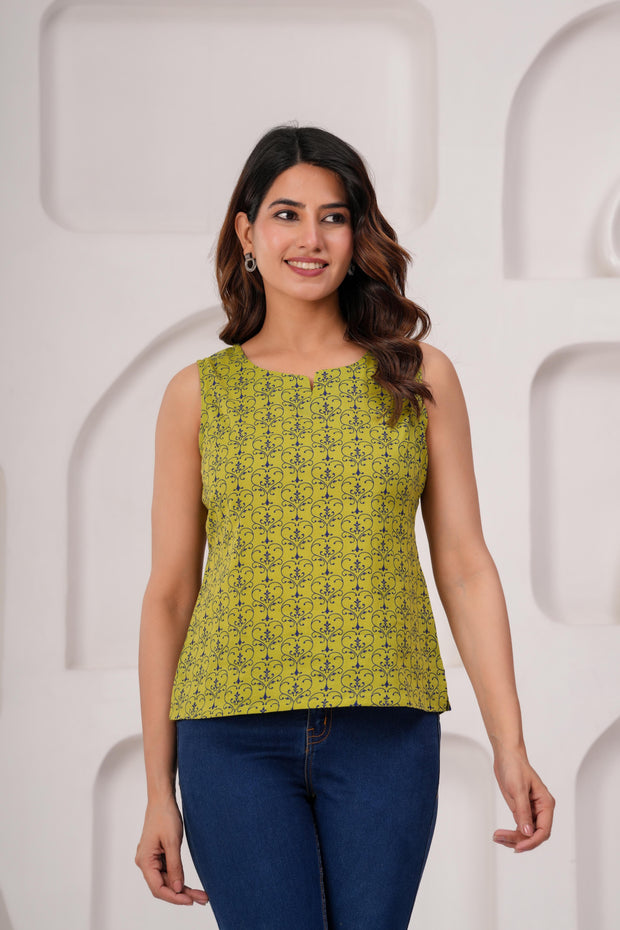 Women Green Printed Straight Top