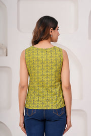 Women Green Printed Straight Top