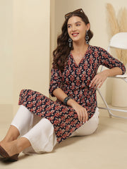 Blue Printed Straight Kurta with Three Quarter Sleeves