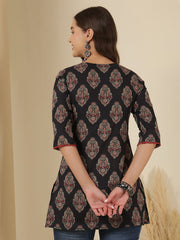 Women Black Printed Straight Tunic