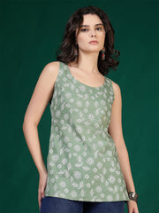 Women Green Printed Straight Tunic