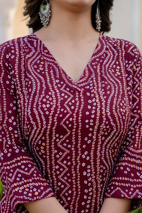 Women Maroon Printed Straight Kurta with Three Quarter Sleeves