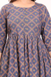 Women Grey Printed Flared Maternity Dress