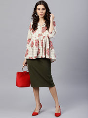 Off white printed top with Notched collar and 3/4 sleeves