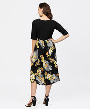 Black printed 3/4th sleeve v-neck dress