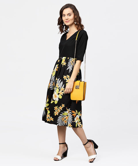 Black printed 3/4th sleeve v-neck dress