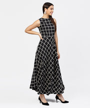 Black check sleeveless A-line maxi dress with slit on the front