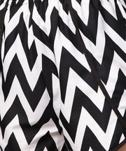 Black & white zig zag printed shorts