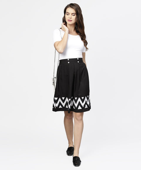 Black & White printed flared skirt with button