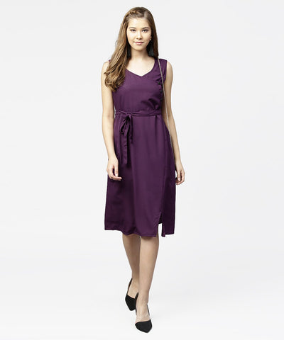 Purple sleeveless A-line dress with belt