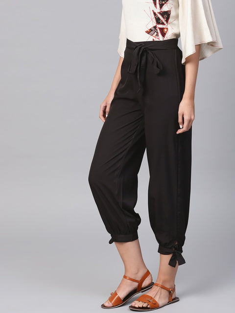 Solid Black knot Style Capri pant