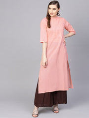 Solid peach kurta with closed collar and pleats in yoke
