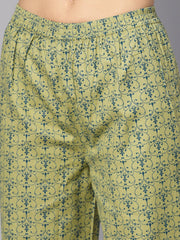 Green printed 3/4th sleeve cotton kurta with printed palazzo