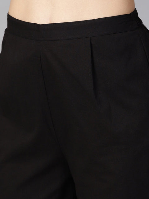 Floral Printed 3/4th sleeve a-line kurta with solid black pants