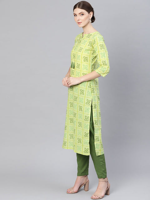 Women Green Bandhani Printed Kurta with Trousers