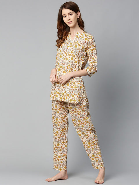 Women Cream And multi floral prnt Top and pant set