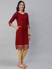 Women Maroon & Gold Printed Straight Kurta With Three Quarter sleeves