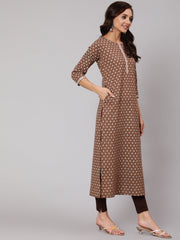 Women Brown Printed Straight kurta With Three Quarter Sleeves