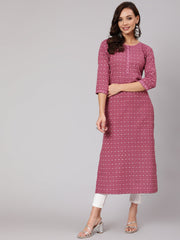 Women Mauve Printed Straight kurta With Three Quarter Sleeves