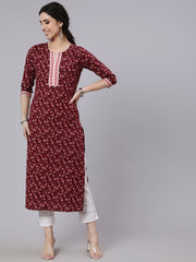 Women Burgundy Printed Straight kurta With Three Quarter Sleeves