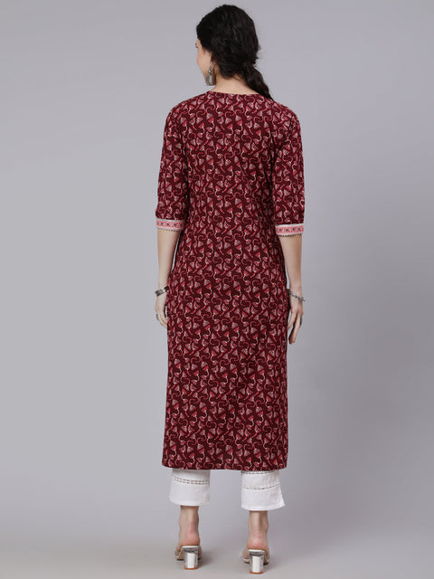 Women Burgundy Printed Straight kurta With Three Quarter Sleeves
