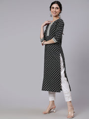 Women Black Printed Straight kurta With Three Quarter Sleeves