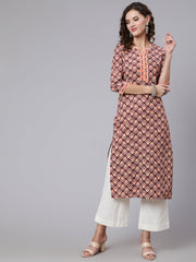 Women Burgundy Printed Straight kurta With Three Quarter Sleeves