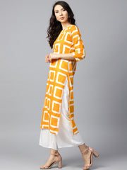 Yellow printed 3/4th sleeve cotton straight kurta