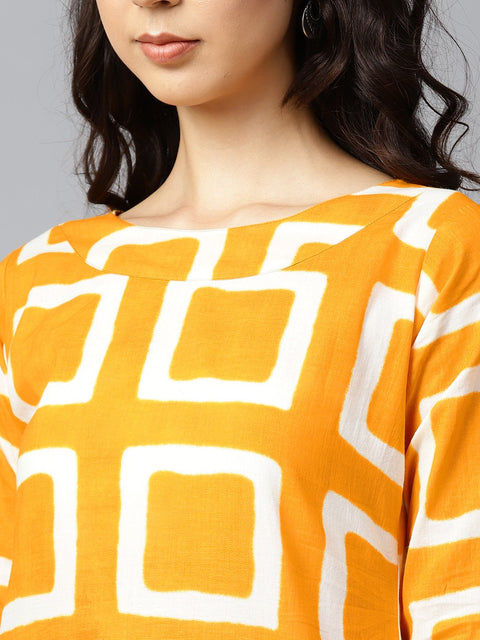 Yellow printed 3/4th sleeve cotton straight kurta