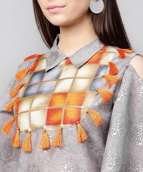 Grey foil printed 3/4th Circle cold shoulder sleeve cotton kurta with tussel work at yoke