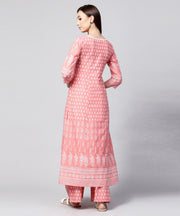 Peach printed 3/4th sleeve cotton kurta with ankle length printed pallazo