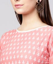 Peach printed 3/4th sleeve cotton kurta with ankle length printed pallazo