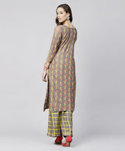 Grey printed 3/4th sleeve cotton kurta with grey checked pallazo