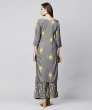 Grey printed 3/4th sleeve cotton kurta with grey printed pallazo