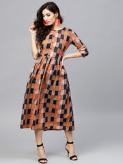 Multi colored  Round neck checked dress with front placket and 3/4 sleeves