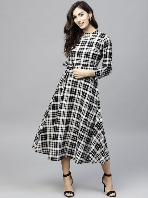 Black & White checked dress with roll collar and 3/4 sleeves