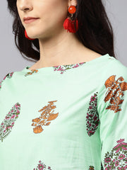 Green printed kurta with boat neck and full sleeves