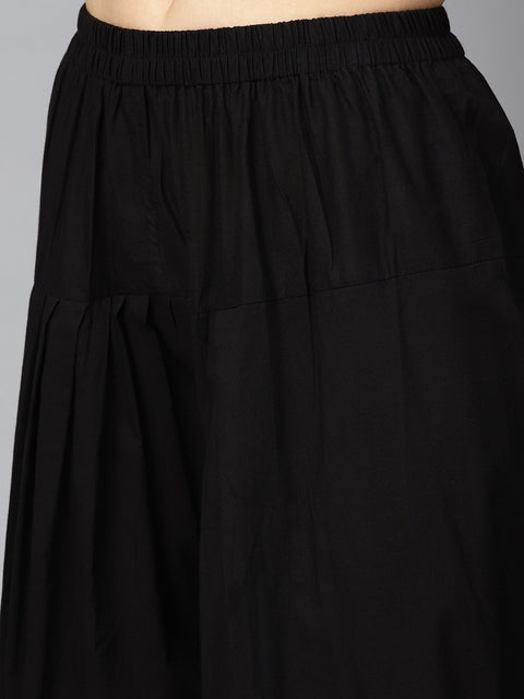 Maroon round neck sleeveless floral printed kurta with black salwar