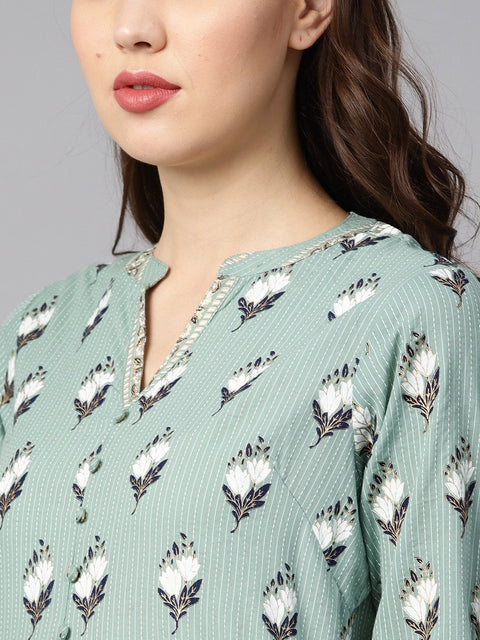 Green kantha floral gold print 3/4th sleeve chinese collar with button and cuff detailing kurta.