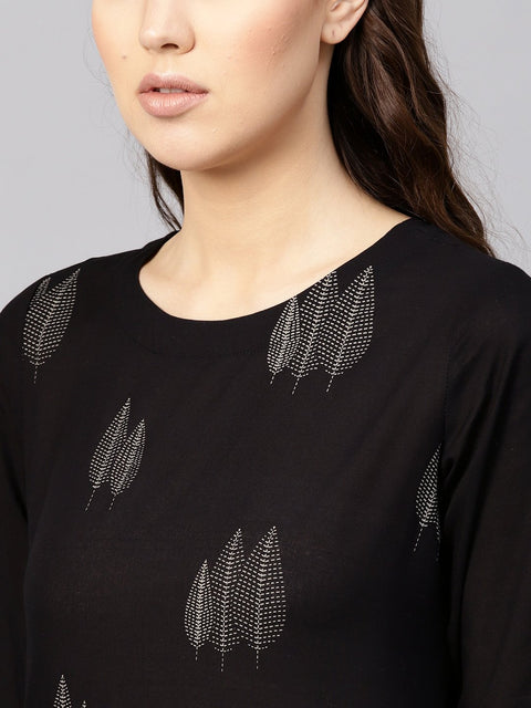 Women Black & Grey Printed Kurta with Trousers