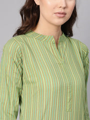 Women Green & Red Striped Straight Kurta