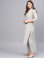 Women Grey & Off-White Printed Kurta with Trousers