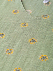 Nayo Women Green & Yellow Cotton Straight Floral Printed Kurta