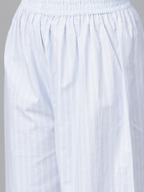 Nayo Women Blue & White Straight Floral Printed Kurta And Palazzos Set