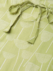 Nayo Nayo Adults-Women Green & Off white Cotton Straight Quirky Printed Kurta