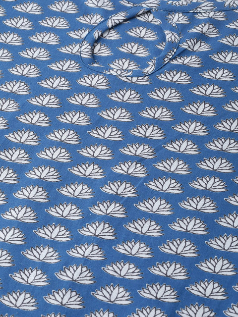 Nayo Nayo Adults-Women Blue & White Cotton Straight Floral Printed Kurta