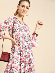 Nayo Women White Three-Quarter Sleeves Flared Kurta Set